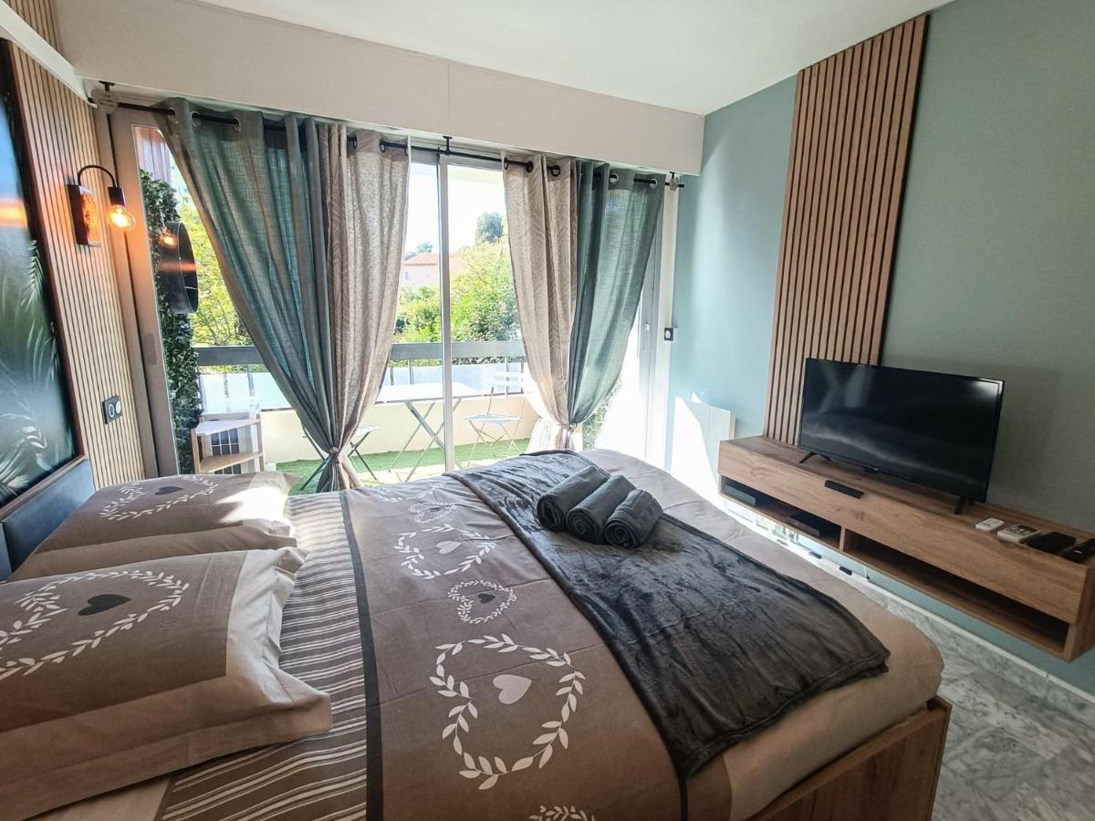 Leman Holidays - Le Palm Mandelieu Esterno foto